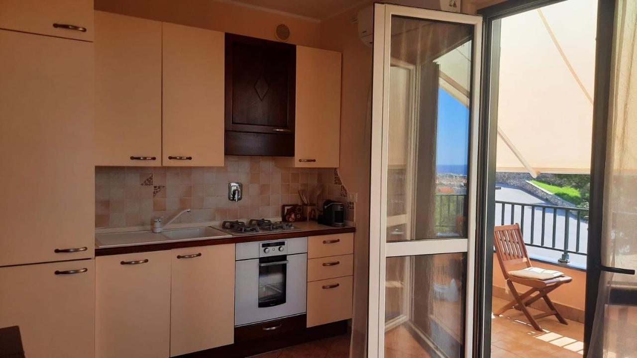 Appartamento Nuccia - Box Auto Gratuito E Biancheria Inclusa Pietra Ligure Exterior foto
