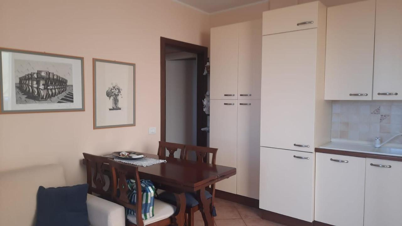 Appartamento Nuccia - Box Auto Gratuito E Biancheria Inclusa Pietra Ligure Exterior foto